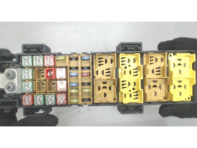 Блок предохранителей  Jeep Grand Cherokee 1999-2003      56050263AB     2.7