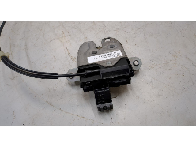 Замок багажника  Volvo S60 2010-2018       