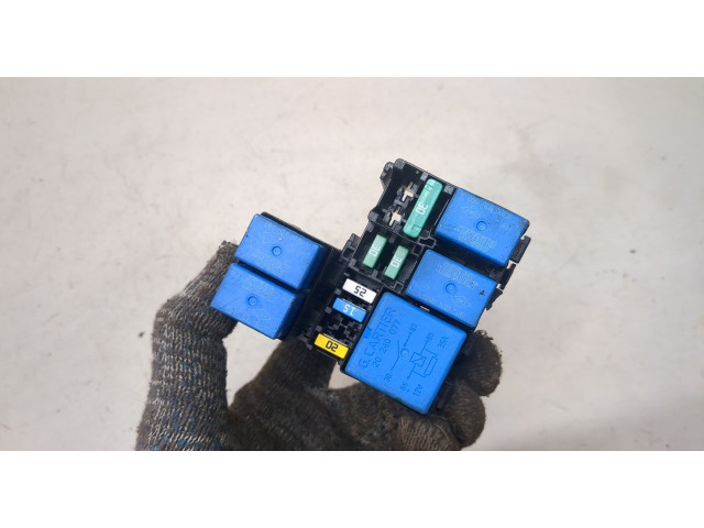 Блок предохранителей Volkswagen Golf 5 2003-2009