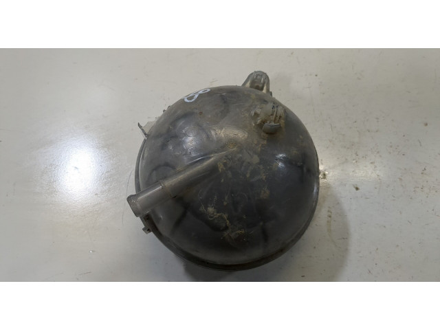 Бачок расширительный  Volkswagen Jetta 7 2018-    