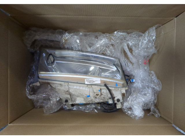 Фара передняя  Skoda Octavia Tour 1996-2011 правая 