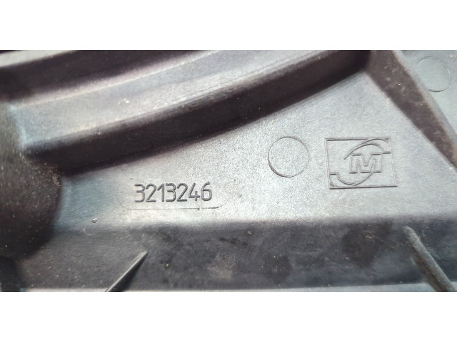 Вентилятор радиатора  BMW 3 E90, E91, E92, E93 2005-2012           