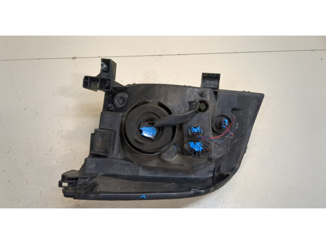 Фара передняя Nissan X-Trail (T30) 2001-2006 правая