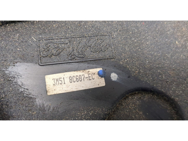 Вентилятор радиатора  Ford Focus 2 2005-2008           