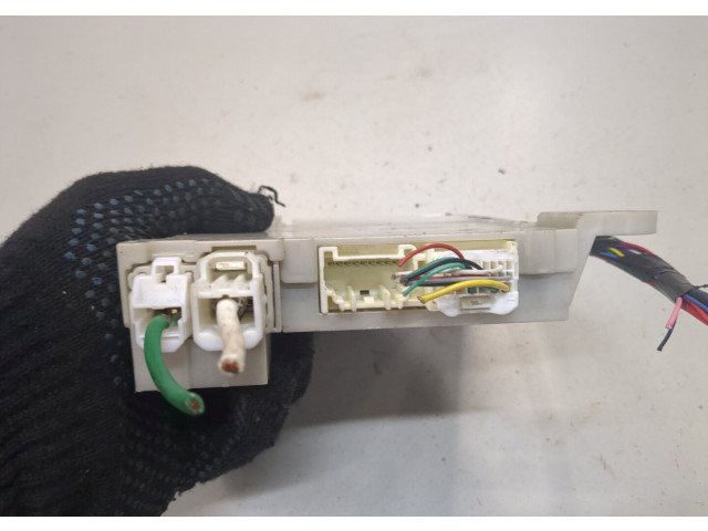 Блок предохранителей  Lexus GS 2011-2015      82672304I0    3.5