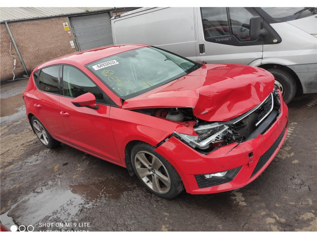 Генератор Seat Leon 3 2012-2016 04E90015A, 04E903015 3 1.4 бензин