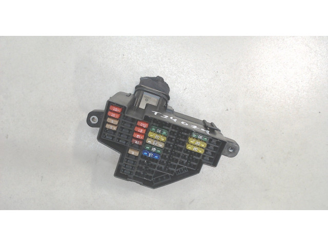 Блок предохранителей Volkswagen Jetta 5 2004-2010 1K2941824 1.9