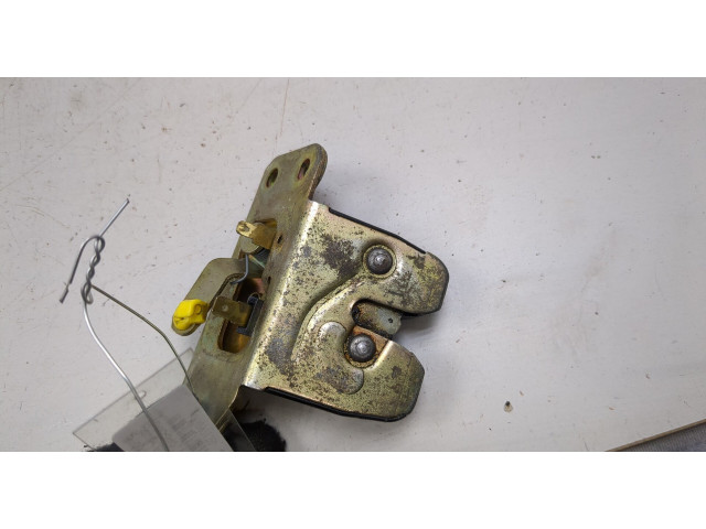 Замок багажника Volvo S40 / V40 1995-2004