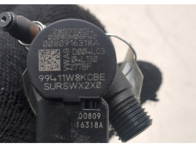 Форсунка топливная  Skoda Octavia (A7) 2013-2023    04L130277BF     