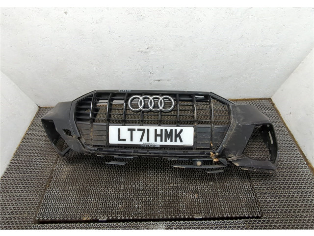 Бампер Audi Q3 2018- передний 83A807107F, 83A807108F