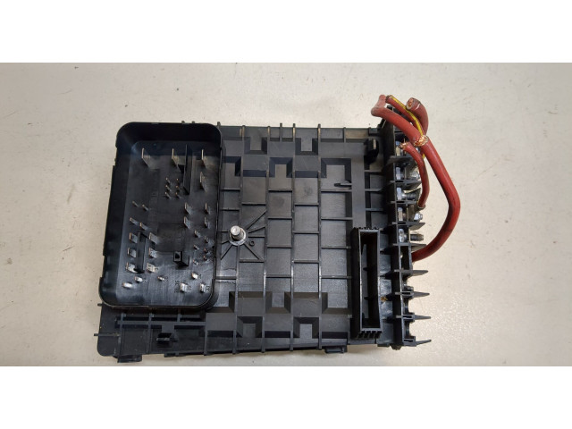 Блок предохранителей Volkswagen Golf 6 2009-2012 1K0937125