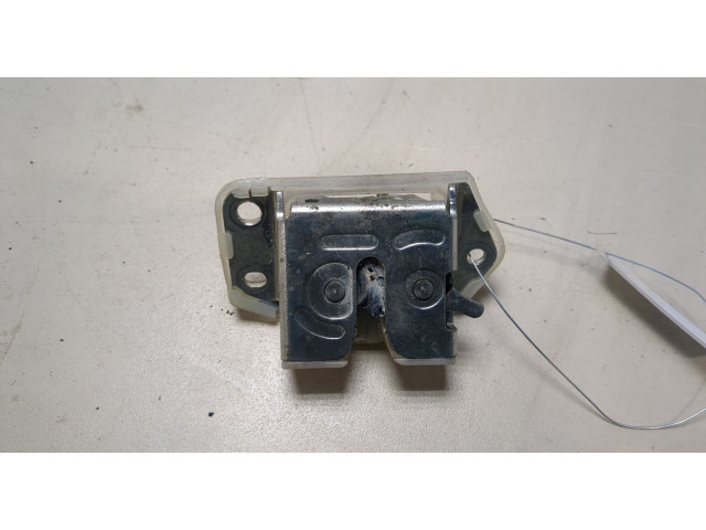 Замок багажника  Suzuki Alto 2009-       