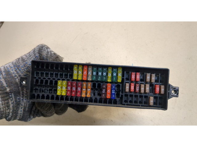 Блок предохранителей Audi Q3 2011-2014