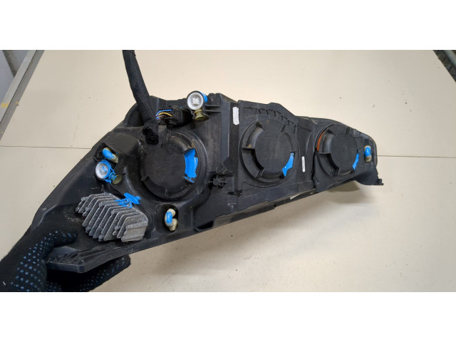 Фара передняя Ford Focus 4 2018- правая