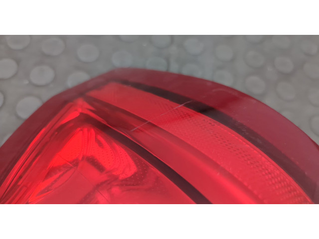 Задний фонарь          