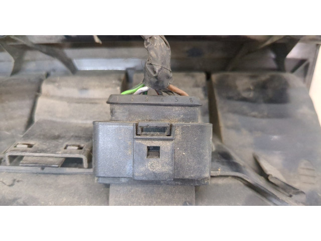 Задний фонарь          