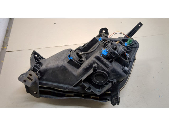 Фара передняя Honda CR-V 2001-2006 правая