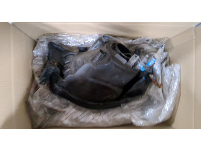 Фара передняя Mitsubishi L200 2006-2015 правая