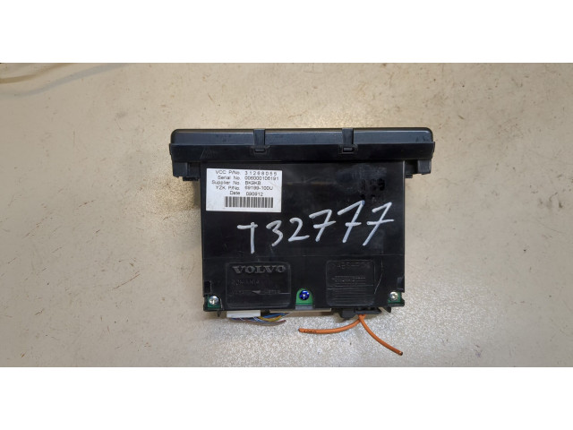 Дисплей бортового компьютера Volvo C30 2006-2010 31268055