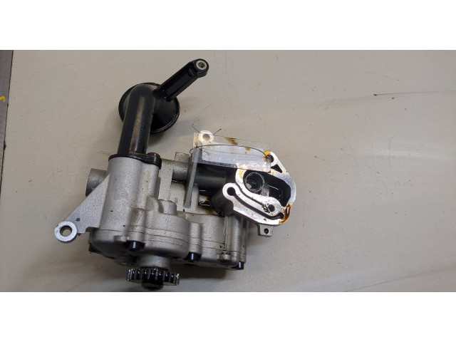 Масляный насос       