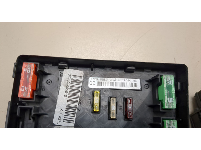 Блок предохранителей Audi Q3 2011-2018 3C0937125A, 1K0937132F