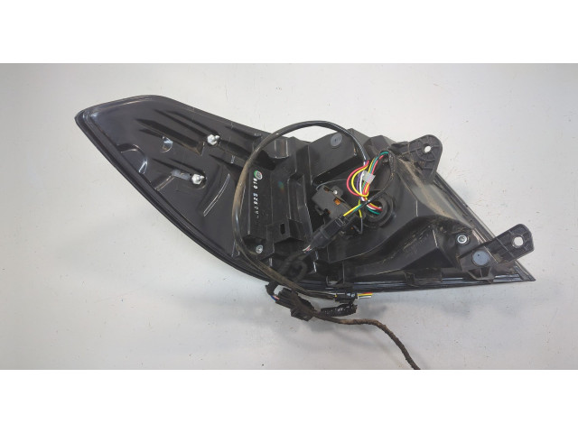 Задний фонарь          