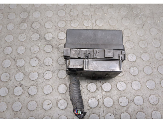 Блок реле  Infiniti QX56 2010-2013      243821LA1D   