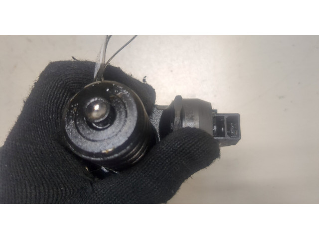 Форсунка топливная  Volkswagen Passat 5 2000-2005         