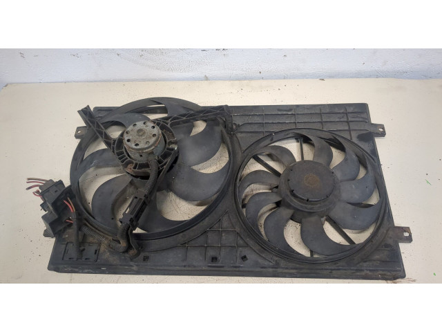 Вентилятор радиатора  Volkswagen Golf 4 1997-2005           