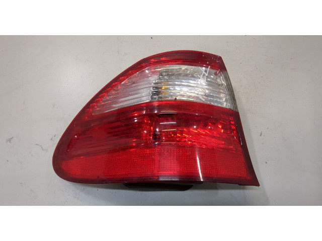 Задний фонарь          