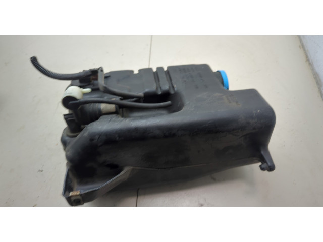 Бачок омывателя  Infiniti QX56 2004-2010 289107S000   