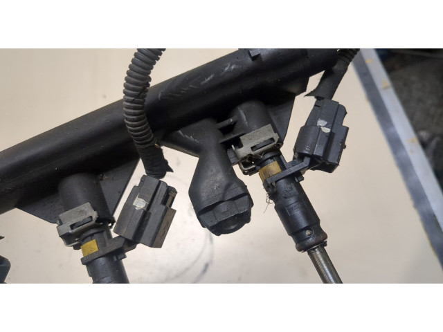 Форсунка топливная  Citroen C4 Grand Picasso 2006-2013    757564580     