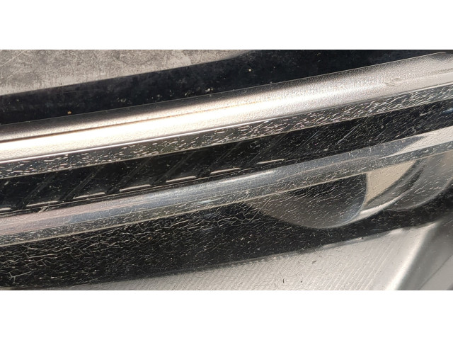 Фара передняя Audi Q3 2011-2018 левая