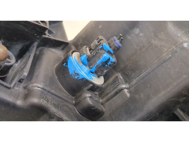 Фара передняя Mitsubishi Grandis правая