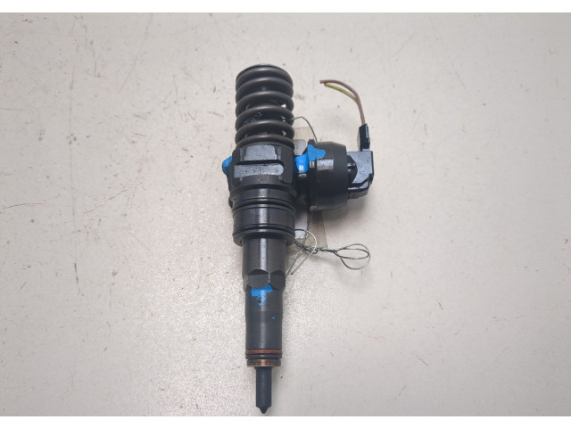 Форсунка топливная  Volkswagen Touareg 2002-2007    07Z130073F     