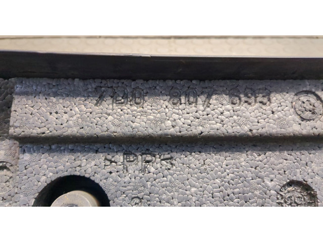 Бампер  Volkswagen Transporter 4 1991-2003 передний   7D0807693