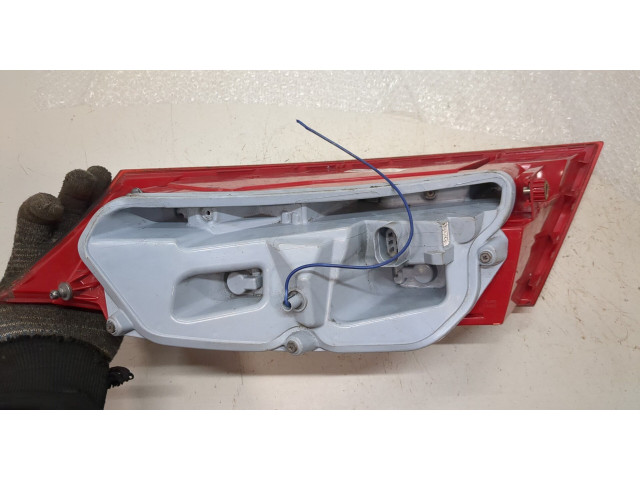 Задний фонарь     8J0945095B     