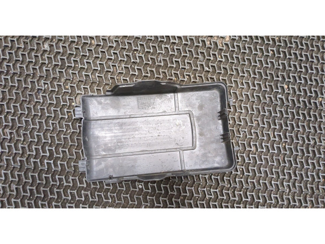 Крышка блока предохранителей Skoda SuperB 2008-2015 3c0915443a 1.6