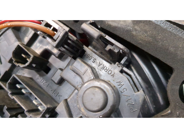 Задний фонарь