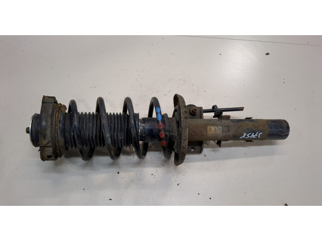 Стойка амортизатора Skoda Fabia 2004-2007 1.4 бензин