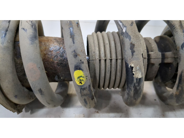 Стойка амортизатора Mitsubishi Pajero / Montero 2000-2006