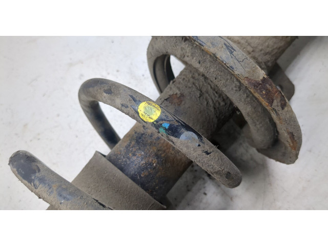 Стойка амортизатора  Renault Trafic 2014-2021      