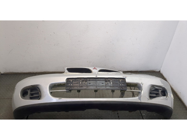 Бампер  Mitsubishi Carisma передний   