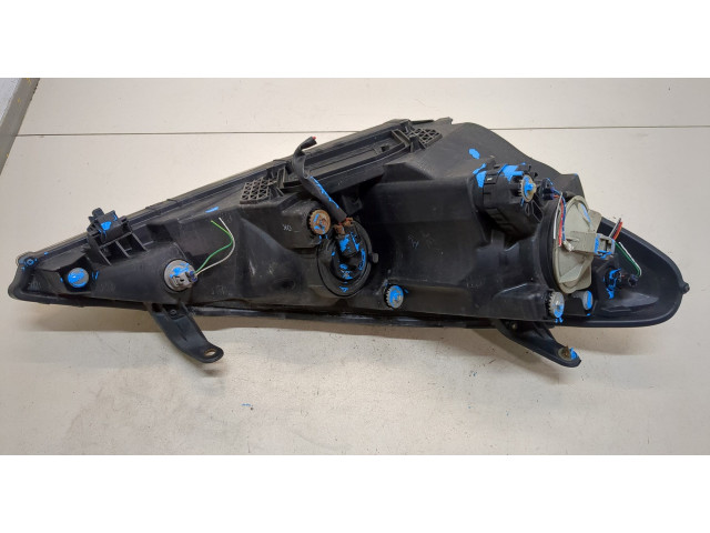 Фара передняя  Toyota Previa (Estima) 2000-2006 левая 