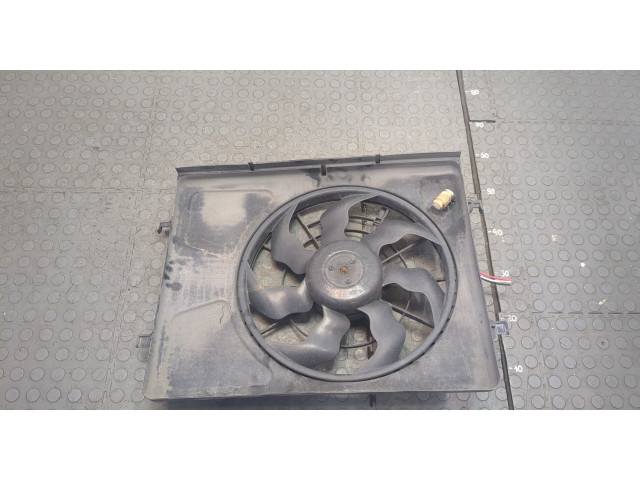 Вентилятор радиатора  KIA Ceed 2007-2012           