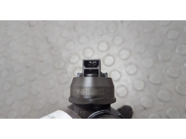 Форсунка топливная Volkswagen Jetta 5 2004-2010