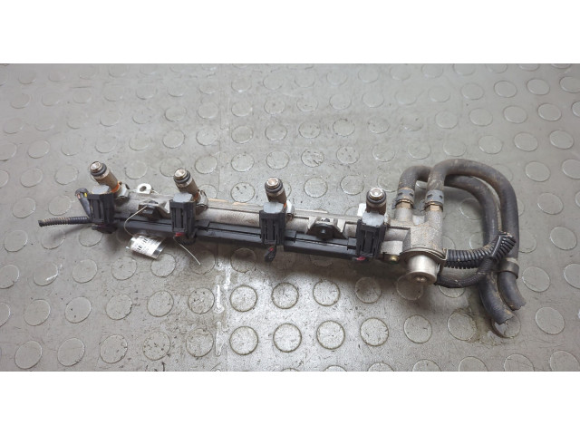 Форсунка топливная Volkswagen Golf 4 1997-2005 036906031G, 036133320B
