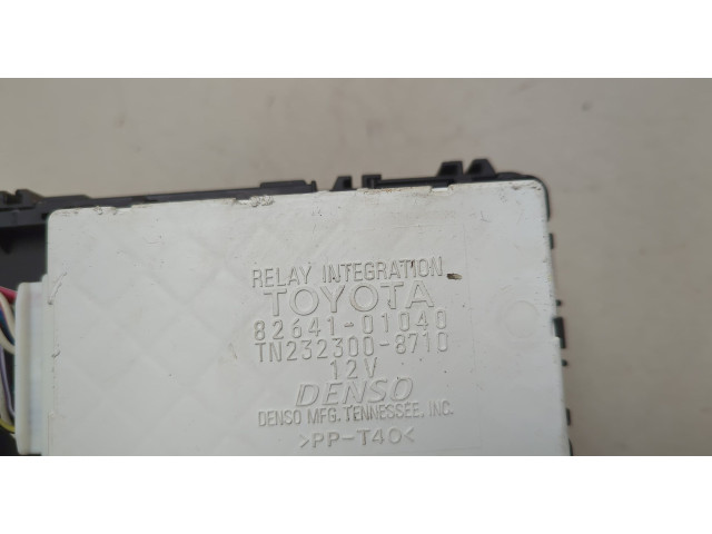 Блок предохранителей Toyota Matrix 2002-2008 8264101040, TN2323008710