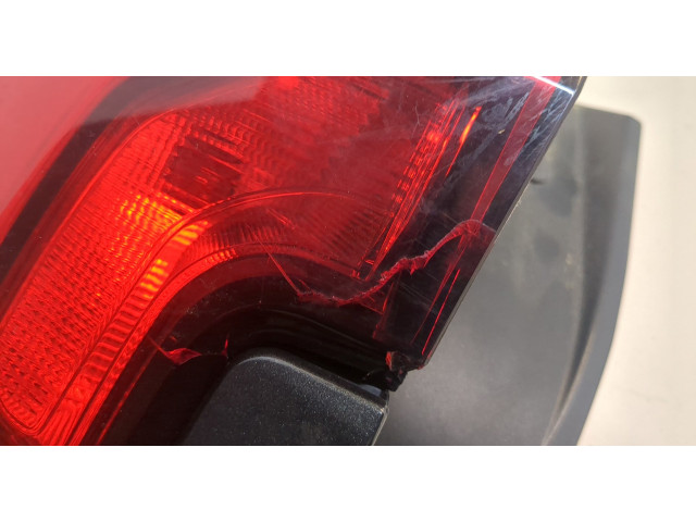 Задний фонарь 84379497