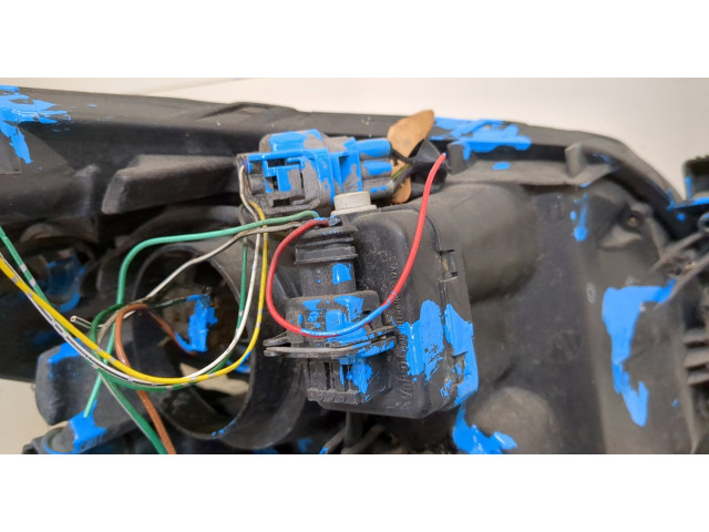 Фара передняя Toyota Urban Cruiser левая